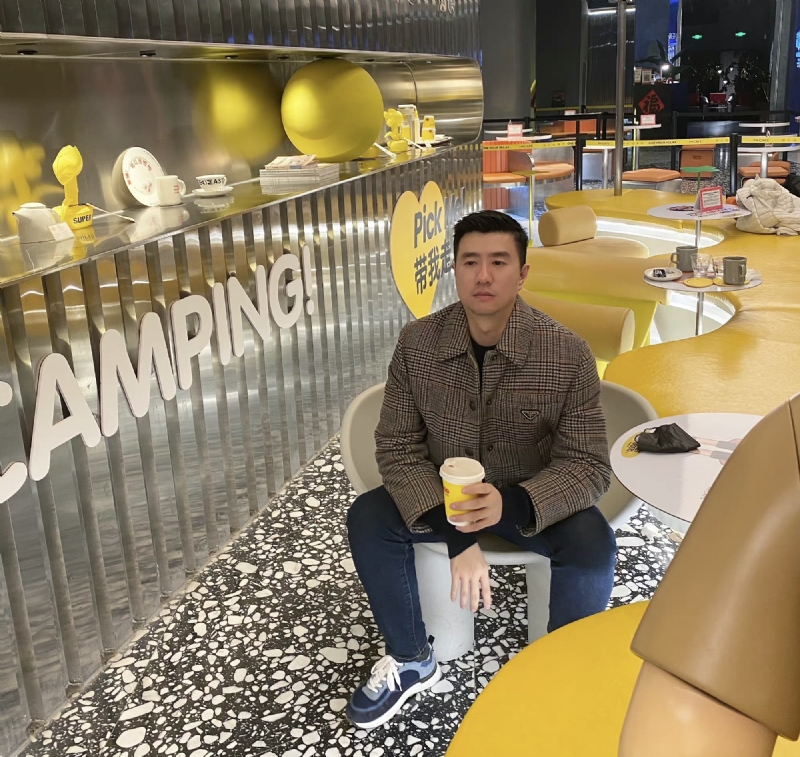 海邊漫步的第一张照片--香港王婆说媒