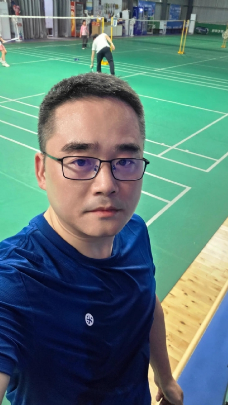 书中隐的第一张照片--香港王婆说媒